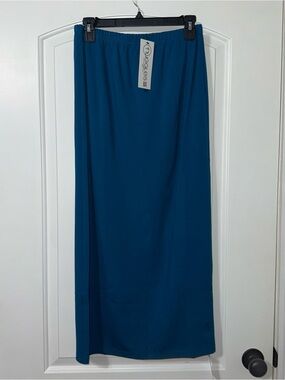 NWT Nuggles Teal Blue Skirt Women’s Size Medium